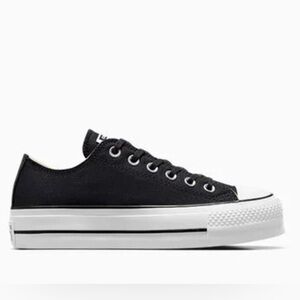 Chuck Taylor All Star Lift Platform Canvas, size 7
